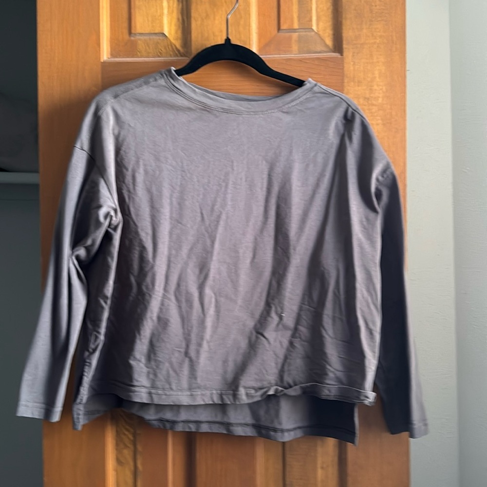 Cropped Grey Shirt